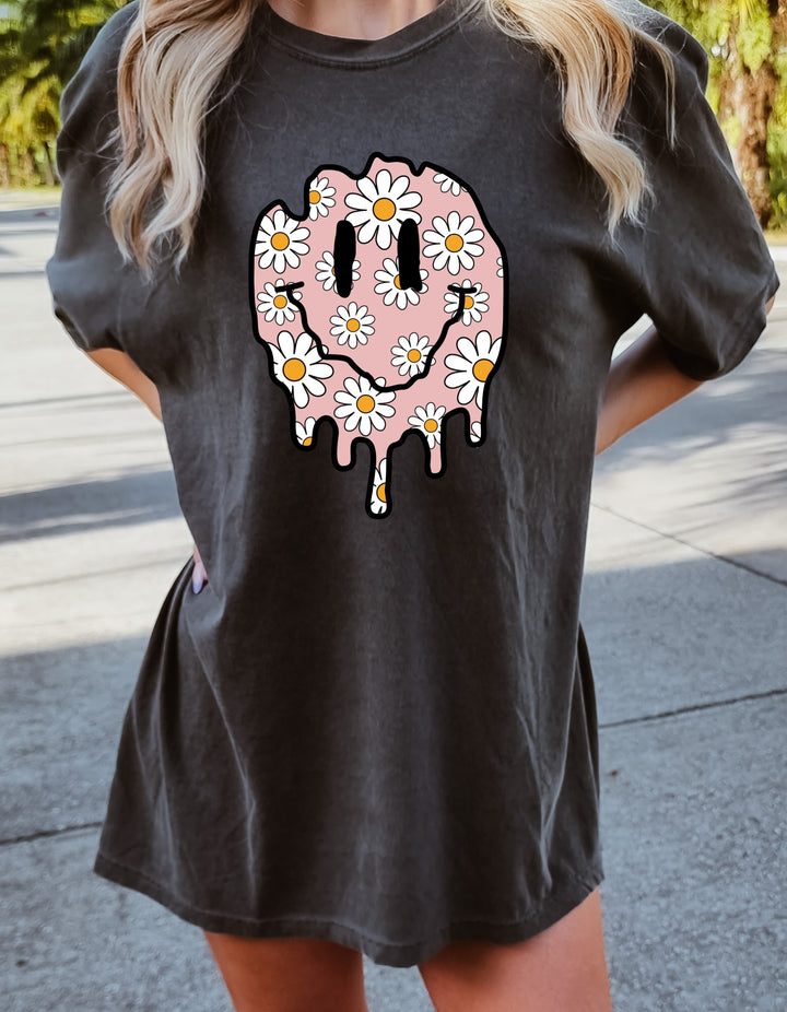 Melted Smiley Daisy Tee